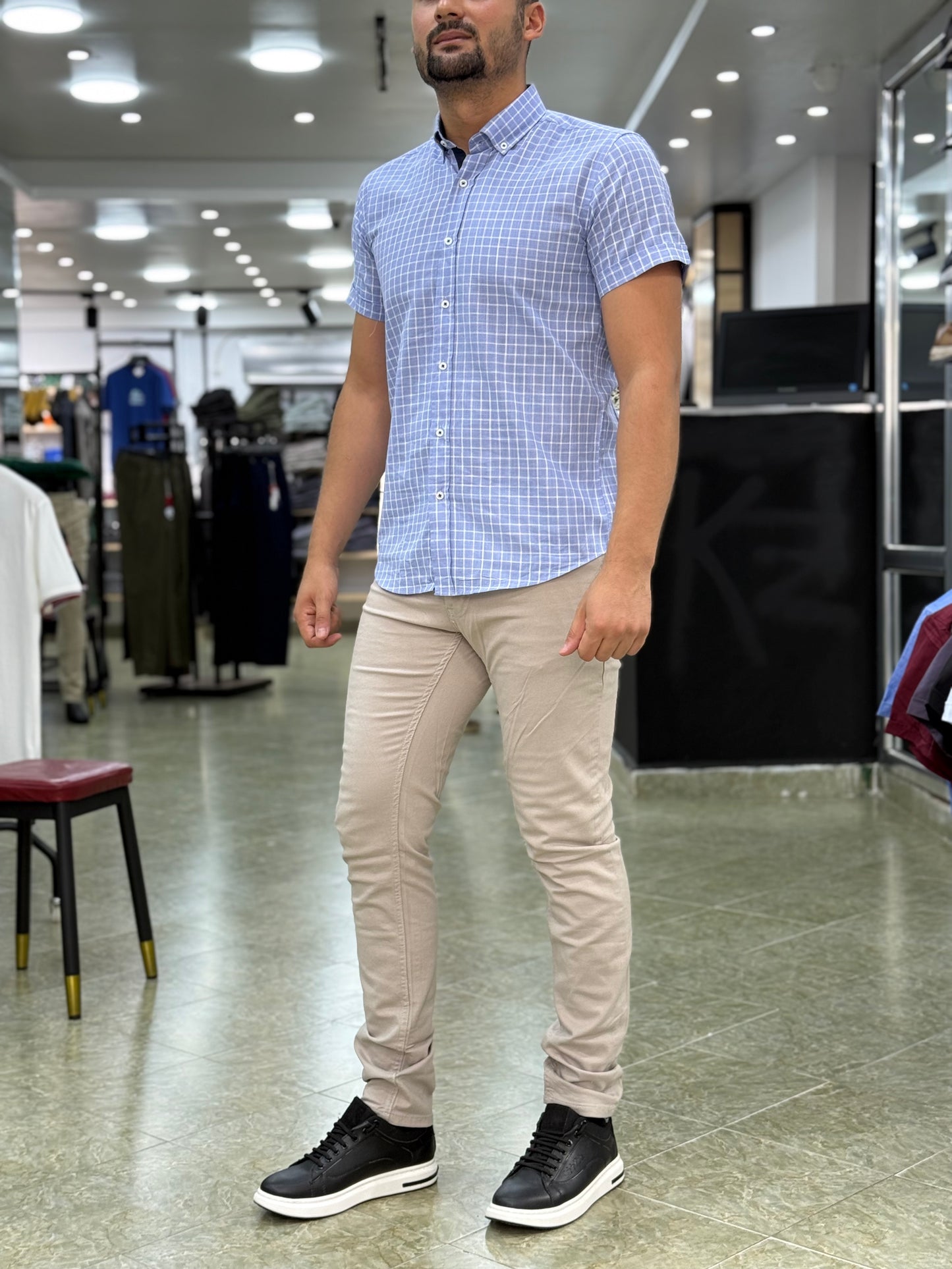 Chemise a carreaux demi manche