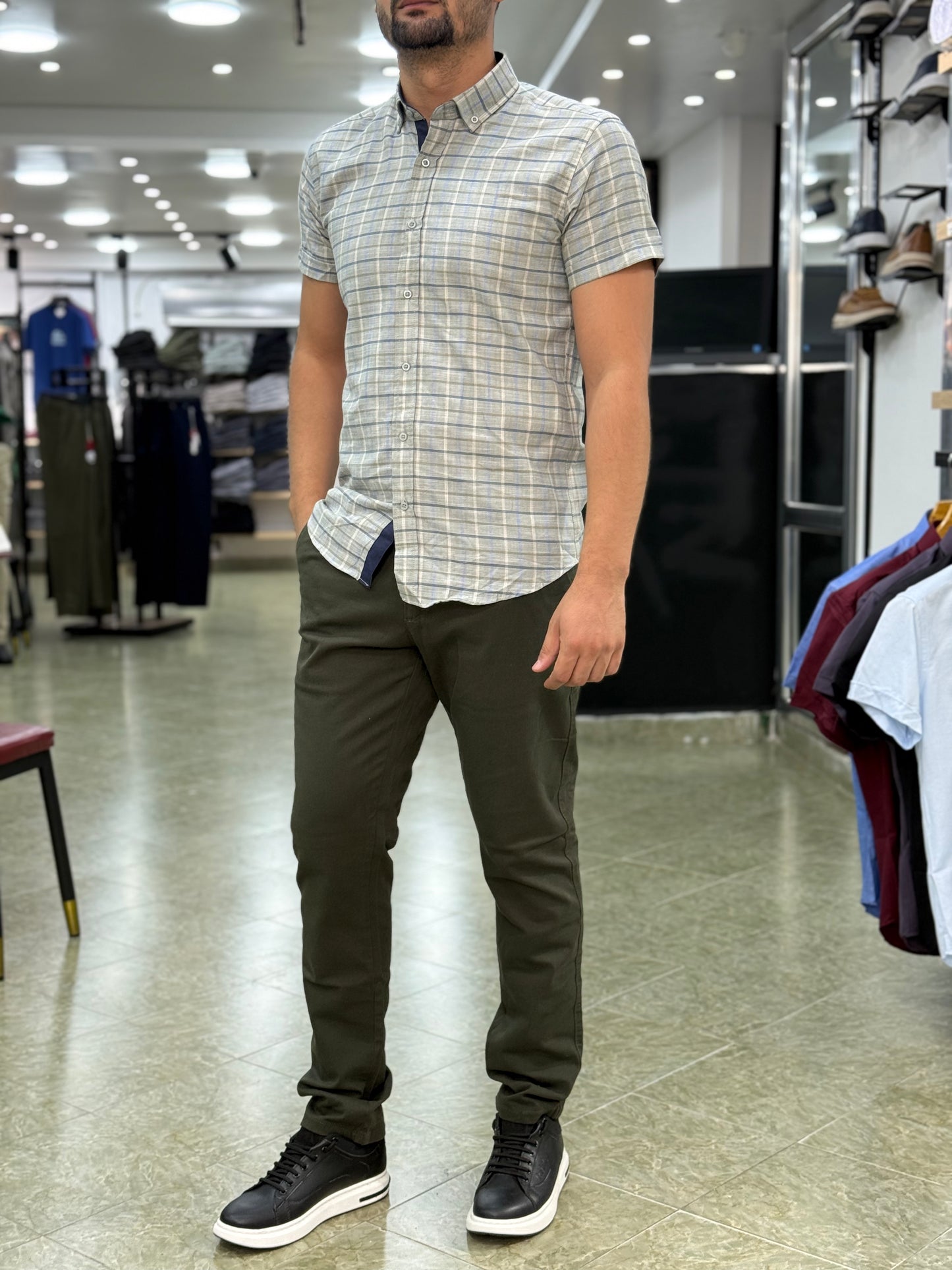 Chemise a carreaux demi manche