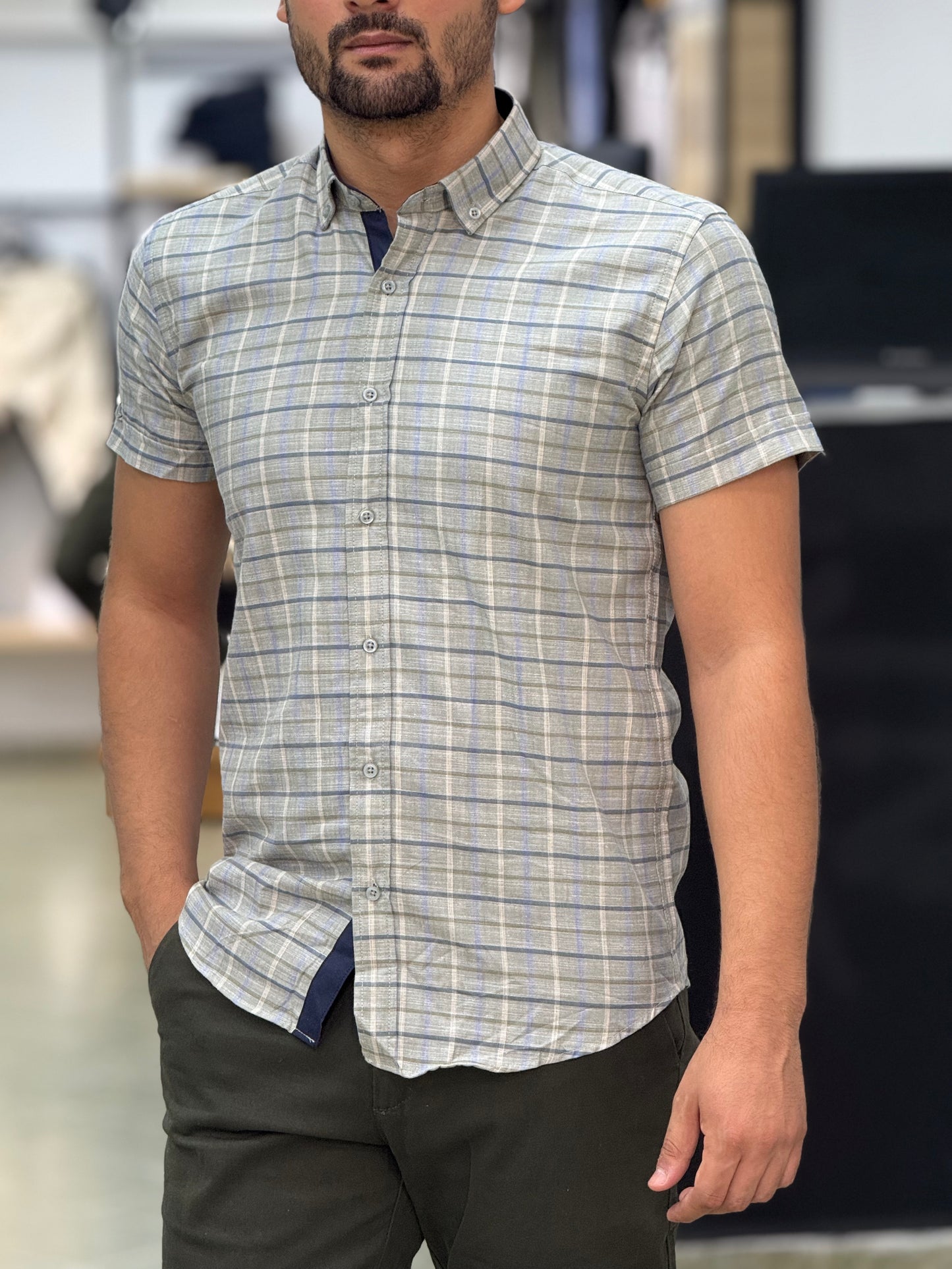 Chemise a carreaux demi manche