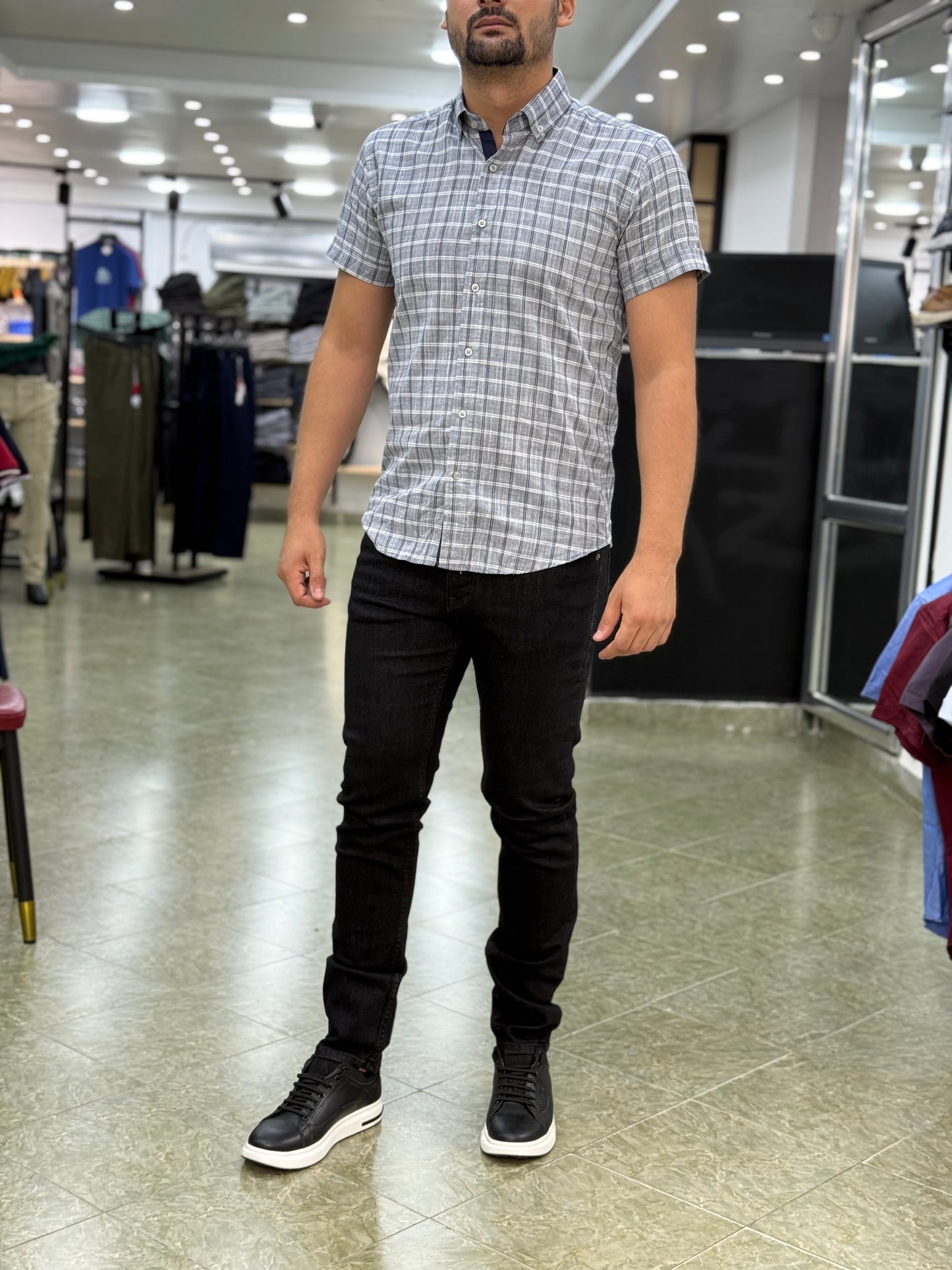 Chemise a carreaux demi manche