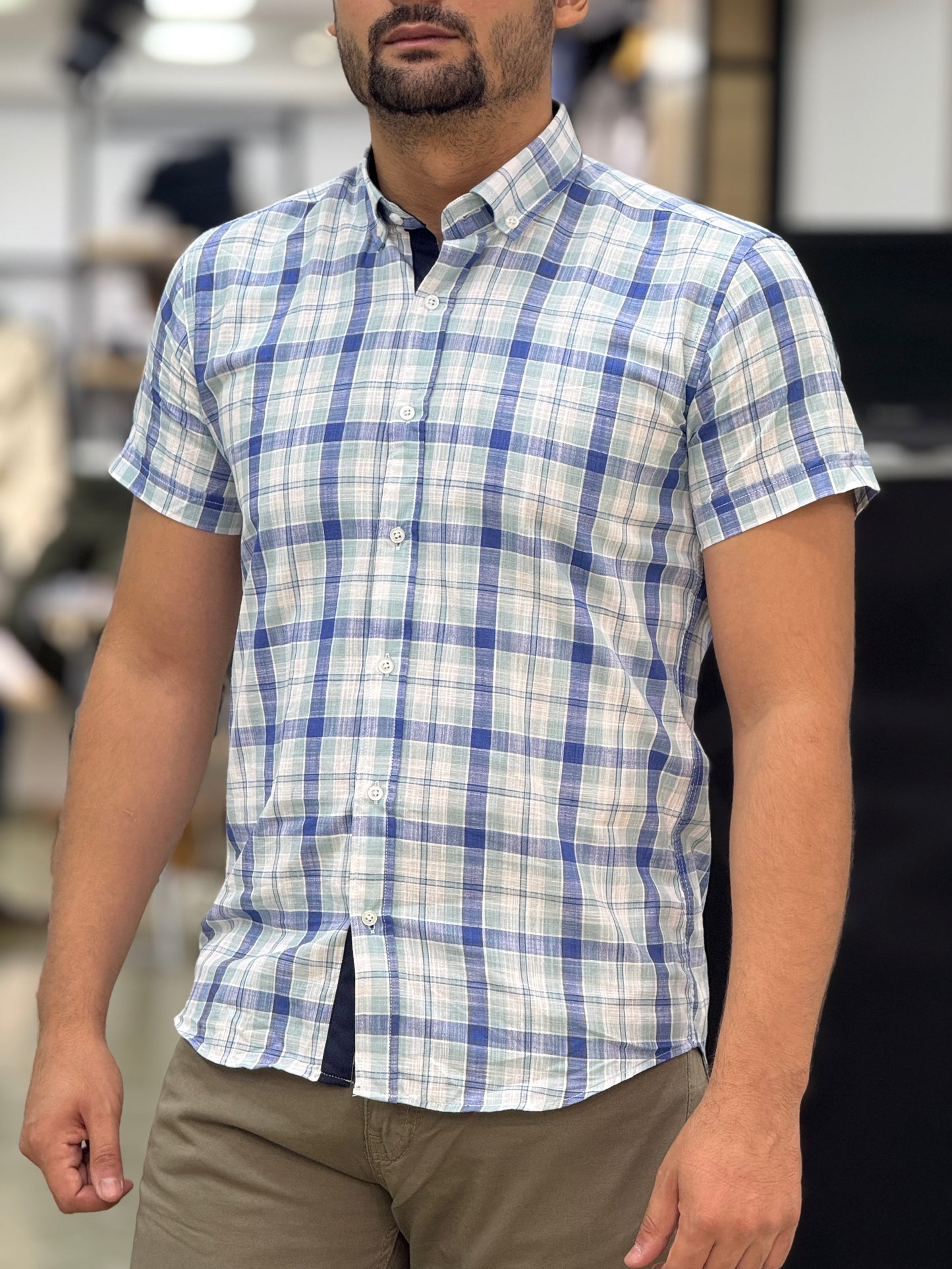 Chemise a carreaux demi manche