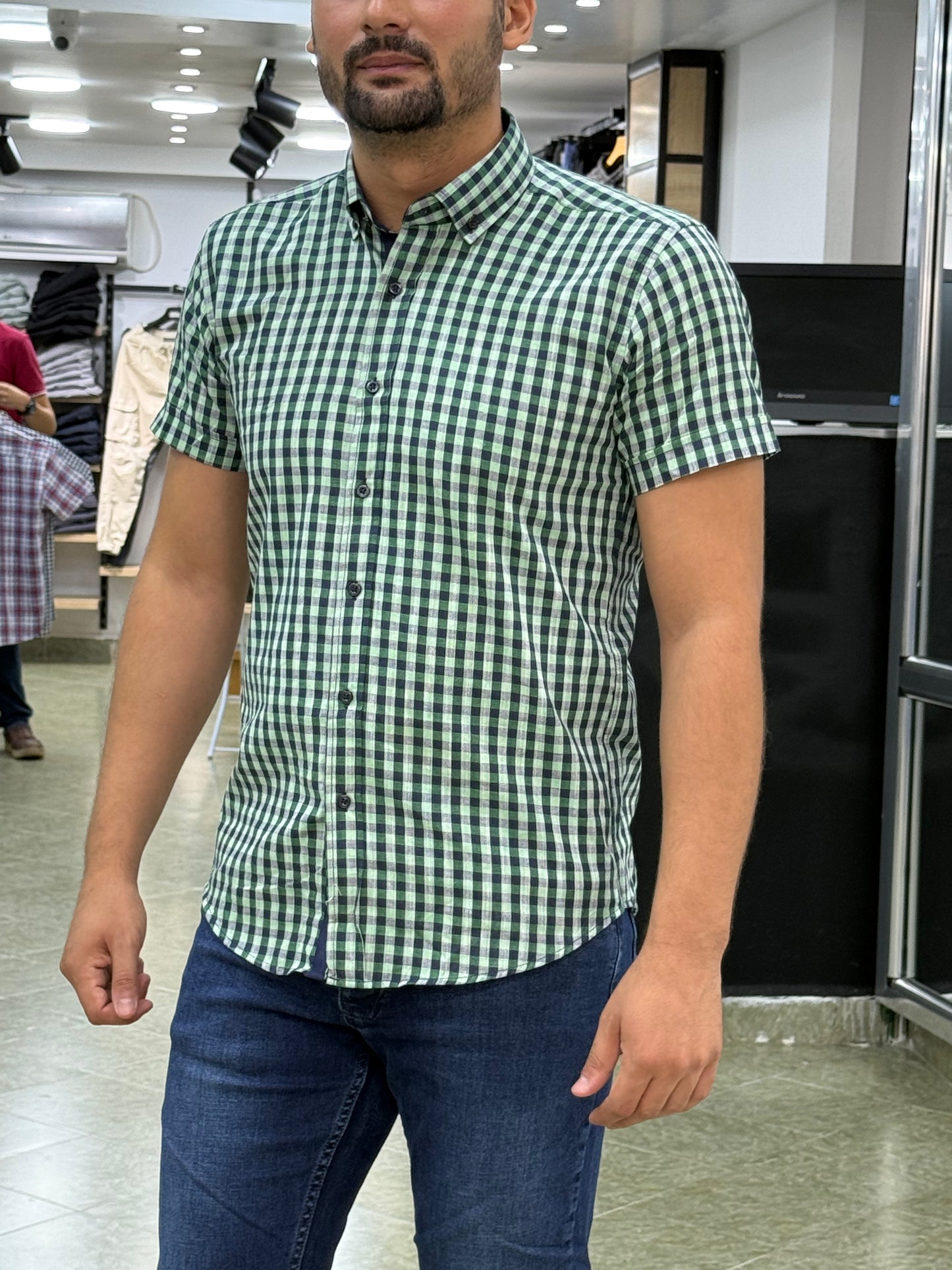 Chemise a carreaux demi manche